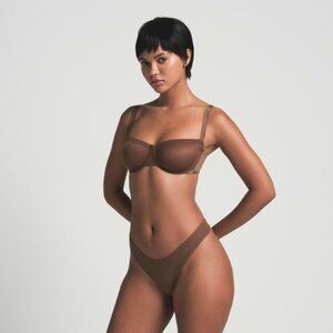 Skims No Show UNLINED BALCONETTE BRA